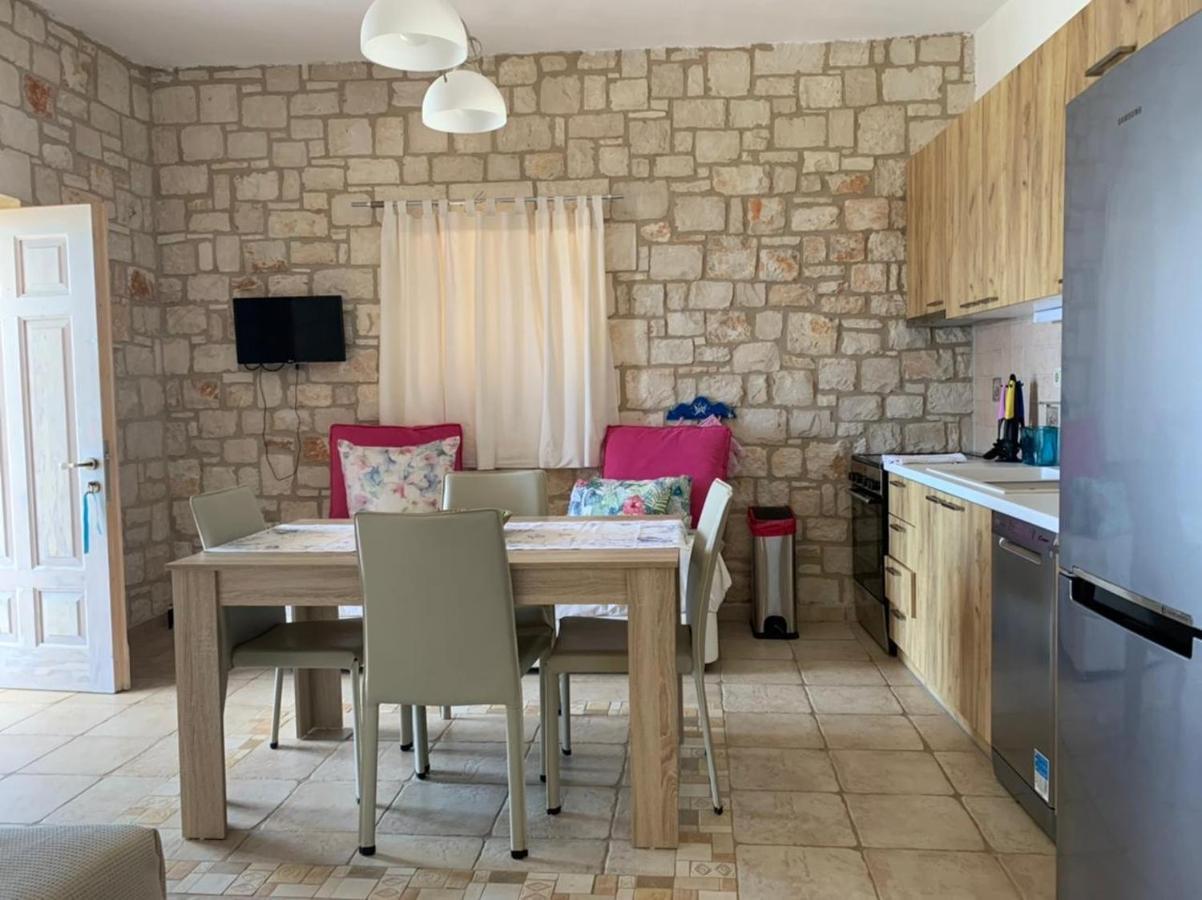 Deep Blue Villas Ανω Βασιλικος Εξωτερικό φωτογραφία